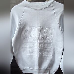 White New York City NYC Skyline Embossed Crewneck Sweatshirt Medium Made In USA